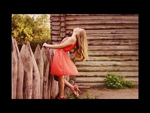 20 Amazing Poses For Women's Photography.