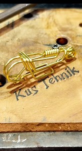 Brass key chain making. Amazing skill. #seafoodlovers | Craftcore india