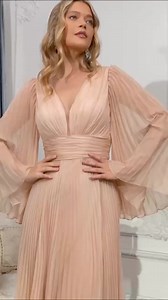 6.9K views | #PCSG mang đến thiết kế mới với vẻ đẹp dịu dàng hoà quyện cùng nét quyến rũ bất tận, giúp nàng tôn vinh tính nữ yêu kiều và thần thái thanh lịch. #vaydahoi #vaydutiec #phongcachsaigon | Phong Cách Sài Gòn | Facebook