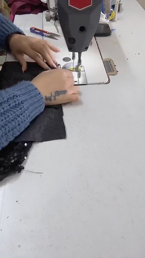 19K views · 148 reactions | Hala Mode Atelier ❤️ Velvet dress ❤️ #hala_mode #هاله_مود #يلا_نعمل_فاشون #fashion #fashiondesigner #fashionista #fashionlover #handmade #sewing #sew #stitch #dress #coat #winter #فساتين #تفصيل #تفصيل_فساتين #blue #jacket #fashionblogger_de | HaLa Mode | Facebook