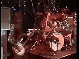 GOLDEN EARRING - Radar Love - 1973, LP "Moontan" Exemption from copyright liability Under Section 107 of the Copyright Act of 1976, "fair use" is permitted for purposes such as criticism, comments, news reports, teaching, scholarships and research. Fair use is a use allowed by the copyright statute that might otherwise be infringing. Non-profit, educational or personal use tips the balance in favor of fair use | ROCK & ROLL