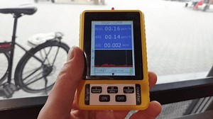 Person Uses Geiger Counter Check Radiation: vídeo stock (100% livre de direitos) 3505641225 | Shutterstock