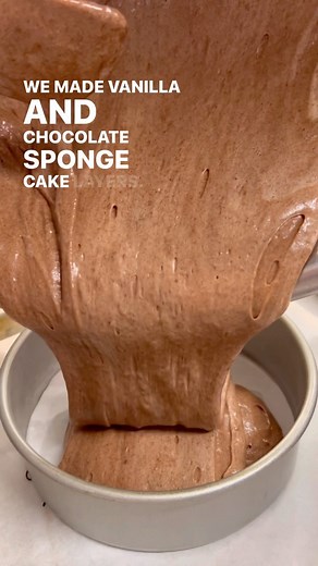 Who else watched Cupcake Wars and Carlos Bakery?!? 👩‍🍳 I grew up watching them religiously and after watching an episode would print out the recipes and try to recreate them. It really launched my passion bc for the kitchen, which eventually turned more savory as I found more creative freedom. No matter what, baking will always have a special place in my heart — especially when it comes to cakes and cupcakes. I was really excited to learn professional techniques and styles from our pastry chef