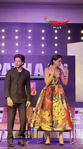 124K views · 556 reactions | Deepu kissing our King Khan ❤️ #DeepikaPadukone #ShahRukhKhan #Throwback | Mirchi Plus | Facebook