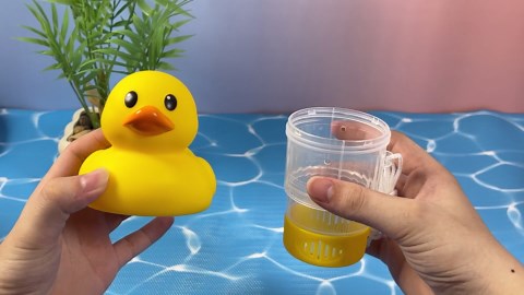 Solar Pool Chlorine Floater 1 Inch Duck Chlorine Tablet Floater Glow in Dark Floating ChIorine Dispenser for Pool Party Decorations Hot Tub Spa