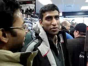 Buying the Wii at Gamestop, Chicago