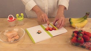 Easy to carry, non-slip surfaces, foldable and marked clearly to avoid cross-contamination. This chopping board is a cut above the rest, if we do say so ourselves! | Childsmart | Facebook
