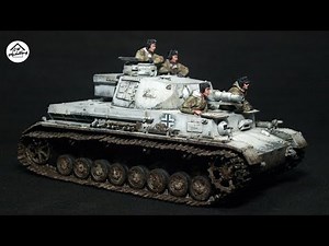 Pz.Kpfw IV Ausf F-1 from Cyber Hobby - Winter Camo - 1/35 WW2 Diorama