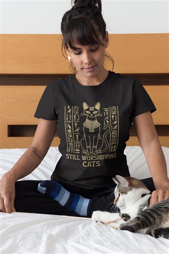 Comfort Colors® Tee | Egyptian Cat Art | Still Worshipping Cats Shirt | Ancient Egyptian Style Cat Lover Gift | Cat Lover Gift - Etsy