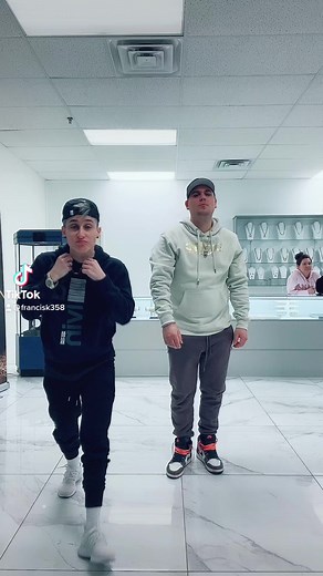 182K views · 8.4K reactions | Pasen por exotic jewelry en vegas, los mejores precios y excelente calidad ☺️ a escribirle a Santa  | francisk358 | Facebook