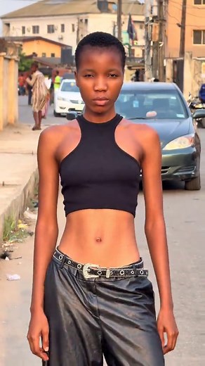 Asian Girl Catwalk Model Showcase