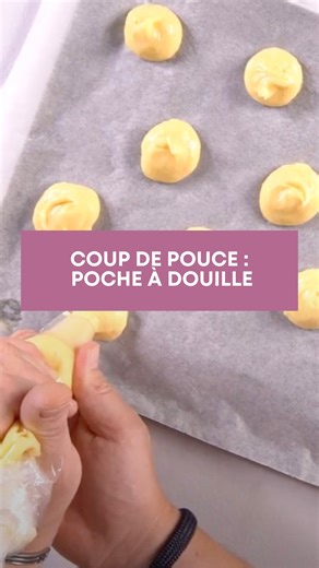 COUP DE POUCE Comment utiliser une poche à douille pour faire des chouquettes parfaites ? Allez, on vous montre mais ça reste entre nous 😉 #cuisineactuelle #chouquette | Cuisine Actuelle
