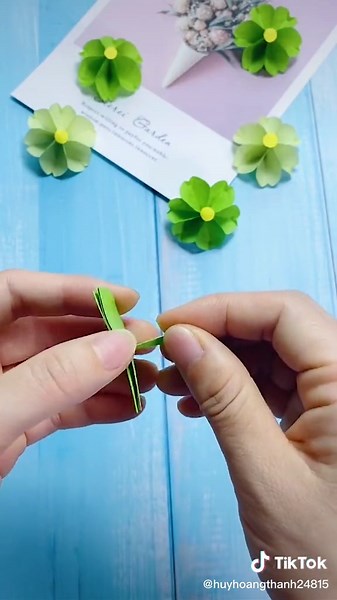 DIY Handmade Wreath Tutorial for Home Decor