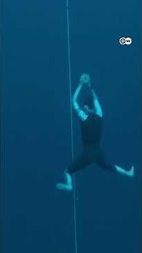 New freediving record: 86 meters, no fins | DW News