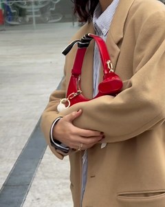 How to charm: @cliobargellini and her Furla Delizia. | Furla