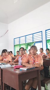 Materi TALENTAKU : Namanya Ondihon; dia adalah bagian dari kelas gitar sekolah . Berani tampil didepan teman-teman adalah hal luar biasa 😊💪 | Hotmarojak Siringoringo