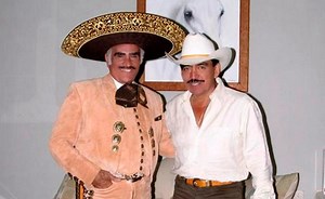 Grandes compositores detrás de los hits interpretados por Vicente Fernández | radioNOTAS