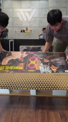 Unbox JBL Partybox 710
