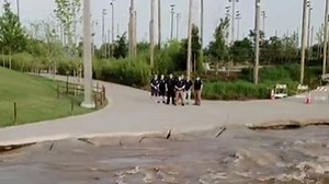92K views · 521 reactions | WARNING: The Tulsa Police Department warns of an "extremely dangerous situation" around the swollen, fast-flowing Arkansas River. https://bit.ly/2Xa9CdO | NewsChannel 8 - Tulsa | Facebook