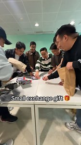 807K views · 3.9K reactions | PAANDAR ANG MGA PAMIGAY!  Ano ang dadalhin mo kung sakali?! Araw-araw tumutok sa inyong pambansang morning show kung saan laging una ka– #UnangHirit! Courtesy: @ldregaladoph | TikTok | Unang Hirit | Facebook