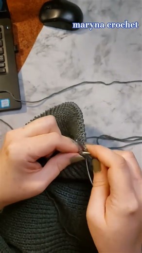 How to knit in a circle #knit #knitting #circle #knittingcircle