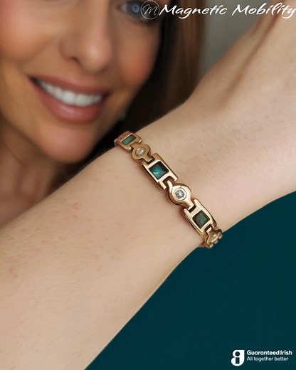 Step into elegance with the Avens Dawn 4-in-1 Magnetic Bracelet — a beautiful rose-gold stainless-steel piece designed with subtle iridescent detailing that changes with the light. Featuring neodymium magnets, FIR elements, germanium and negative ions, it supports those managing arthritis, back pain, fibromyalgia, joint & muscle aches, migraine, post-surgery recovery and sprains/strains. Wear it with confidence, whether it’s part of your daily style or your wellness routine. Discover the blend o
