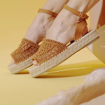 Elevate your summer style with espadrille shoes, now available at Kingsmead Shoes. Step into the season with effortless comfort and coastal chic. ☀️👡 | Kingsmead Shoes