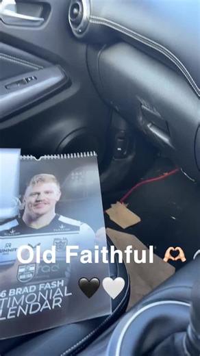 #HullFC #AwayDays #Naughty 😝🫶🏻🖤🤍