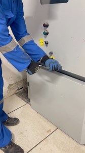 65K views · 589 reactions |  MSR – Rack Out for ABB MV VCB لقطة...