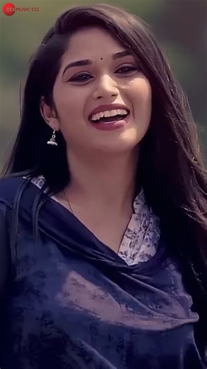 #मायाकेआगास #RishirajPandey #MonikaVerma #BhupeshChauhan #IshikaaYadav #CgSongs #MayakeAagaas #LoveSong #RomanticSong #1MinMusic | Zee Music Company