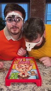 Oui, on a vraiment utilisé des loupes pour ce jeu #operation #jeux #drôle | Hasbro Games French | Facebook