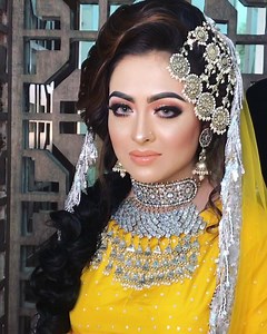 Exclusive Gaye Holud Jewellery and Dress Available now at Zahid Khan Make Over and Bridal Collection. Dress price:18000 taka. Jewellery price:16500 taka. For details call us: 8801949233066. | Zahid Khan Bridal Collection