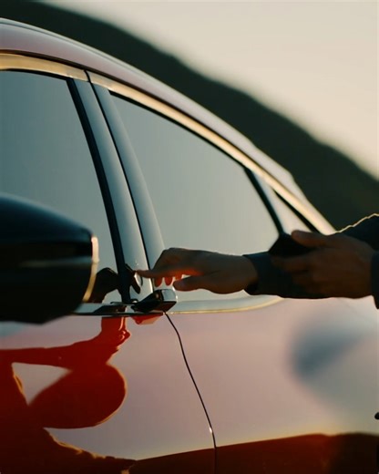 To maintain our streamlined design, we’ve removed the door handles and replaced it with the innovative E-Latch System. ​​ Now, when you approach your Mach-E, the system will recognise your key fob, illuminate a button and you simply touch to open. ​ ​ #MustangMachE | Ford