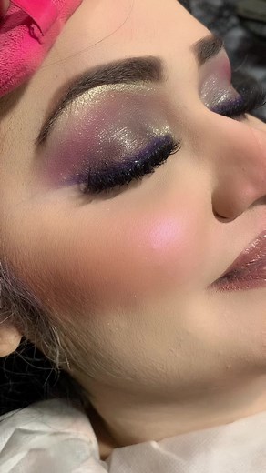 Dramatic Eye Makeup Tutorial with Glittery Shadows