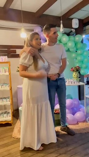 Os vídeos de rebecapertence (@rebecappertence) com Surrender - Natalie Taylor