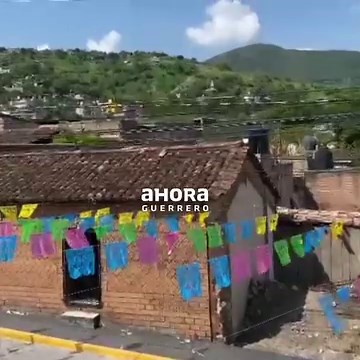 4.5K views · 100 reactions | #Guerrero | Reportan persecución y descarga de armas de fuego en Chichihualco, cabecera municipa de Leonardo Bravo. Desde drones, lanzan artefactos explosivos. La Secretaría de Seguridad Pública (SSP), informó que se atiende el reporte. | AHORA Guerrero | Facebook