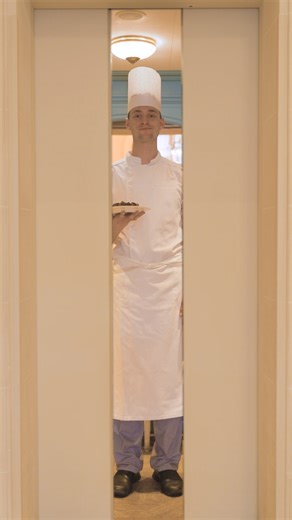 Which floor please? 💫 | Ritz Paris