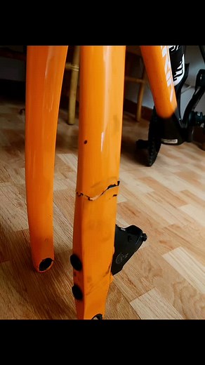 It even looks easy! 😜 #carbonfix #carbonrepair #carbonframerepair | Gelu carbon creation