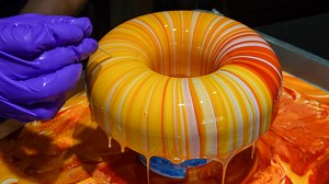 Ring Mousse Cake Making in Taiwan / 環形慕斯蛋糕製作 - Taiwanese Mousse Cake Store | Terry Films