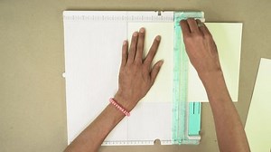 Corte de papelão com corte ferramenta: vídeo stock (100% livre de direitos) 3662520957 | Shutterstock