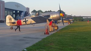 190 start and taxi. | The Fighter Factory