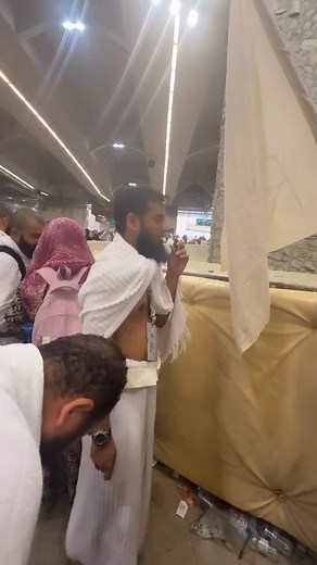 270K views · 15K reactions | mufti anas hitting stone to dewel at makkah | Mufti anas | Facebook