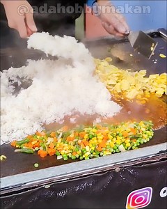 Nasi Goreng Teppanyaki Bikin Meleleh 🤤 . . #adahobbymakan #borneostreetfood | ADA HOBBY MAKAN