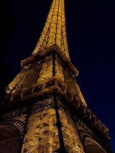 Penny Edwards on Instagram: "Penny in Paris "