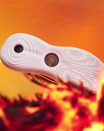 Predstavljamo Unisex #UA Curry 11 Bruce Lee Fire Basketball tenisice koje pružaju poboljšanu udobnost i kontrolu dinamičnih pokreta. Unesi vatru duha Bruce Leeja na teren uz ove tenisice nadahnjujućeg dizajna! Potraži ih u trgovini UA u Arena Centru Zagreb. #UnderArmourCroatia #ProtectThisHouse | Under Armour Croatia