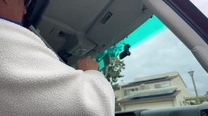 Automatic Scaling Windshield Sun Shade,Automotive Interior Sun Protection,Suitable for Most Models,No Need for Repeated Disassembly.