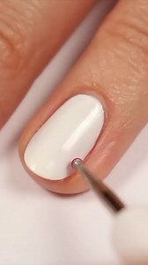 Holly Nail Art #nailart | cutepolish