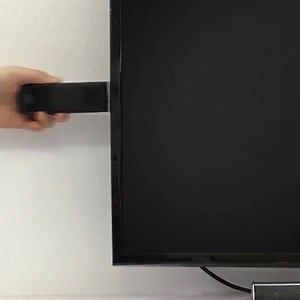 インテル® Compute StickをHDMIモニターに接続すれば、ギターのチューニングだってすることができます。 http://intel.ly/1UlPqMF | Intel