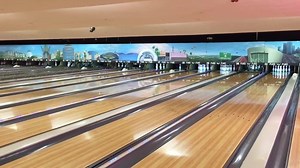 GAYLE'S SOMETHING FOR THE SUMMER 2016: Something for children and parents is the KIDS BOWL FREE PROGRAM! Pinz Bowling Studio in Studio City is one of many facilities in the USA and Canada participating in this unique program! Register at www.kidsbowlfree.com www.PinzLA.com #ktlagayle | Gayle Anderson