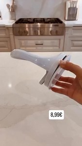 🛁 FootEase™ – Držač za nogu u kupatilu! 🚿 Brijanje nogu? Nanošenje pilinga? Ili samo malo ravnoteže pod tušem? Zaboravi na akrobacije! Uz FootEase™, sve je lakše, sigurnije i udobnije. ✅ Idealna visina za oslonac ✅ Jak vakum za čvrsto prianjanje na pločice ✅ Bez bušenja – postavi i koristi odmah ✅ Moderan dizajn koji se uklapa u svako kupatilo ✨ Više komfora. Manje stresa. Više vremena za tebe. 💸 CENA: samo 8,99€ 📦 Dostava na kućnu adresu! | EfikasnoMe